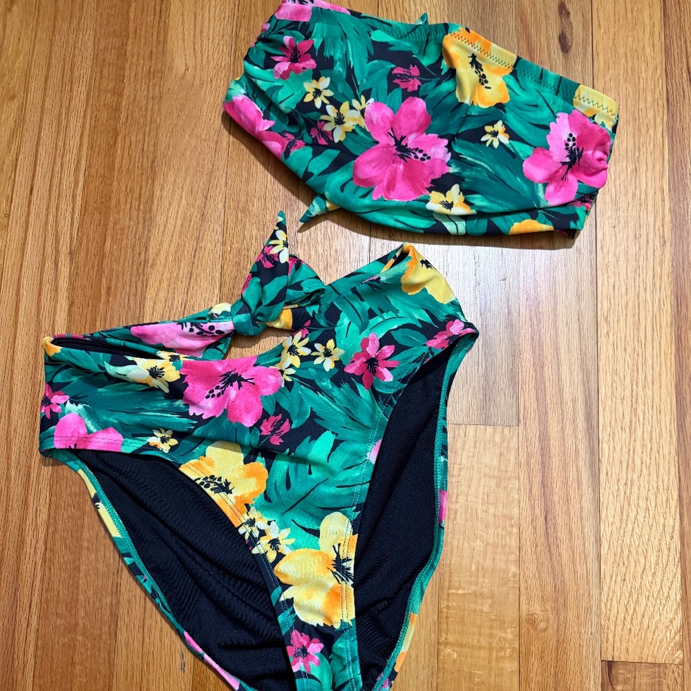 Old Navy Tropical Bathing Suit Set